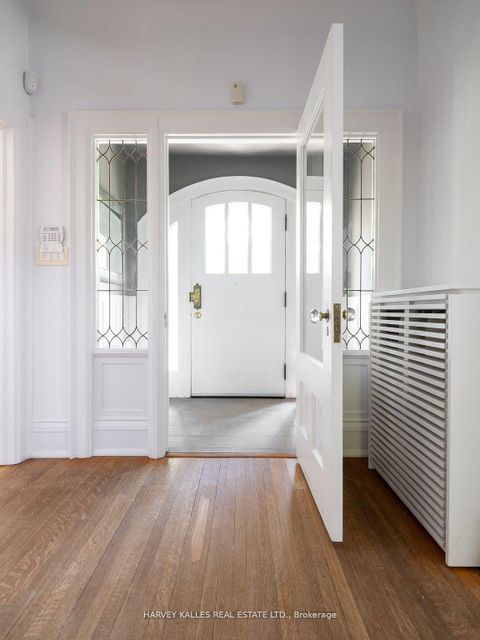 Photo 3 at 38 Dunvegan Road, Forest Hill South, Toronto