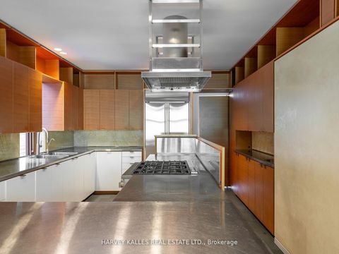 Photo 13 at 38 Dunvegan Road, Forest Hill South, Toronto