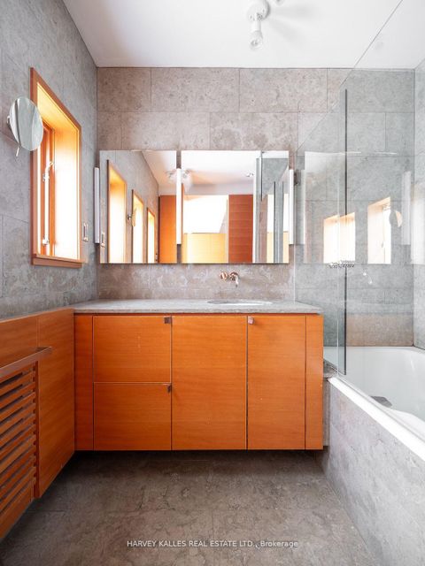 Photo 19 at 38 Dunvegan Road, Forest Hill South, Toronto