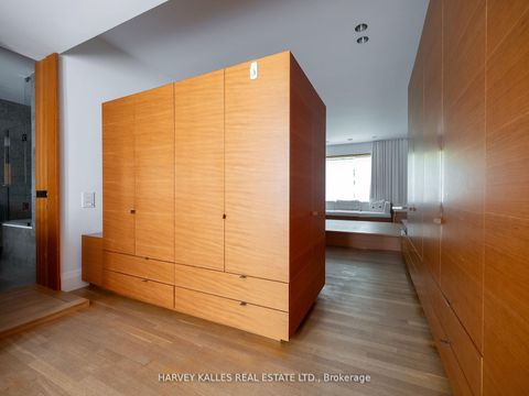 Photo 20 at 38 Dunvegan Road, Forest Hill South, Toronto