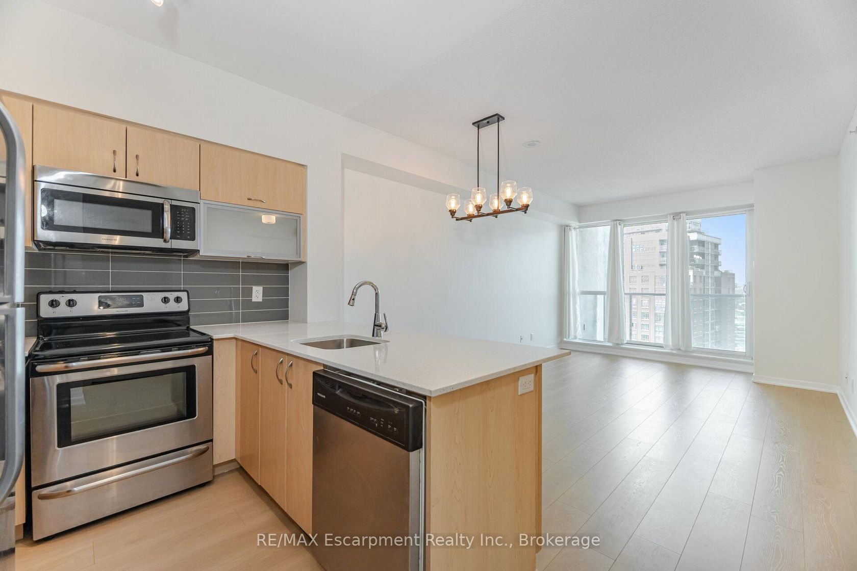 2301 - 150 East Liberty Street, Niagara, Toronto 