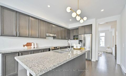 Photo 3 at 64 Duncombe Lane, South Richvale, Richmond Hill