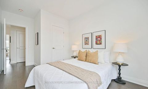 Photo 13 at 64 Duncombe Lane, South Richvale, Richmond Hill