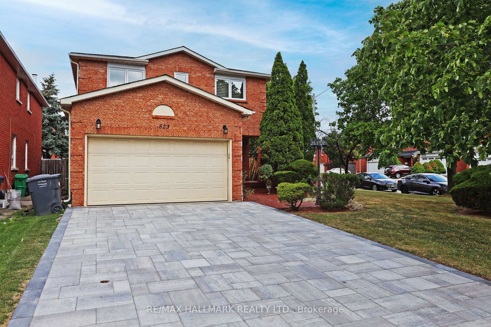 523 Petawawa Crescent, Hurontario, Mississauga 