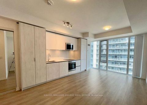 Photo 3 at 4008 - 8 Widmer Street, Waterfront Communities C1, Toronto