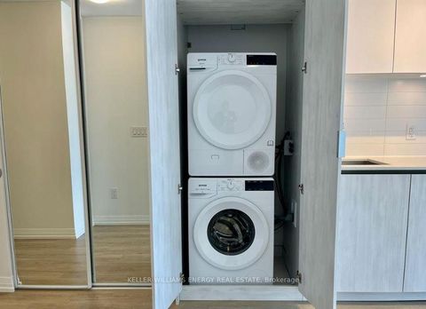 Photo 8 at 4008 - 8 Widmer Street, Waterfront Communities C1, Toronto
