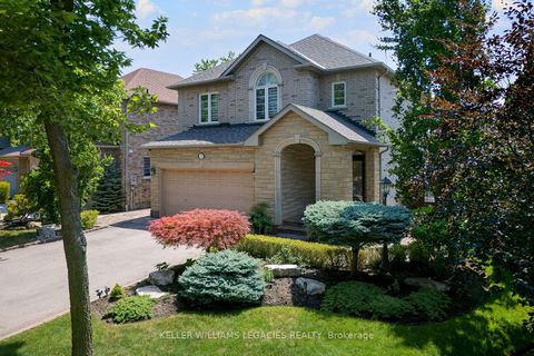 Photo 2 at 11 Grapevine Drive, Vellore Village, Vaughan