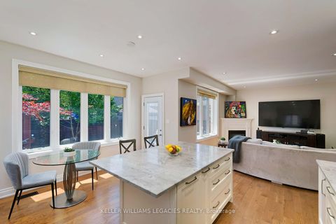 Photo 10 at 11 Grapevine Drive, Vellore Village, Vaughan