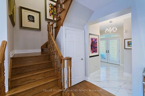 Photo 18 at 11 Grapevine Drive, Vellore Village, Vaughan