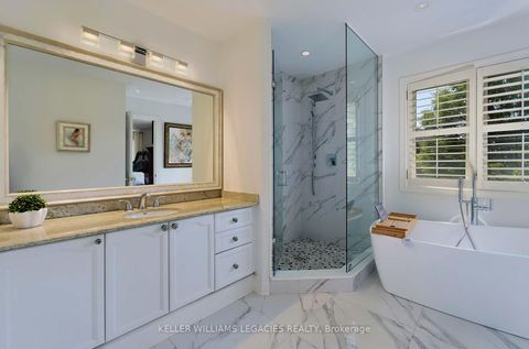Photo 24 at 11 Grapevine Drive, Vellore Village, Vaughan