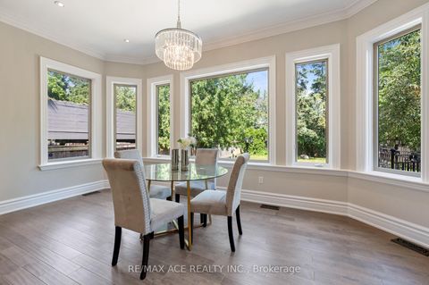 Photo 10 at 242 Parkview Avenue, Willowdale East, Toronto