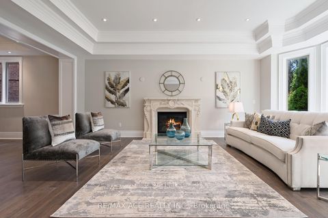 Photo 12 at 242 Parkview Avenue, Willowdale East, Toronto