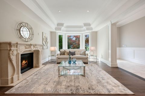 Photo 13 at 242 Parkview Avenue, Willowdale East, Toronto