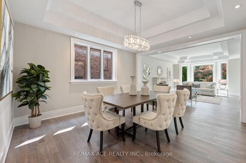 Photo 18 at 242 Parkview Avenue, Willowdale East, Toronto