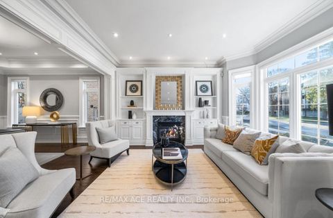 Photo 2 at 133 Park Home Avenue, Willowdale West, Toronto