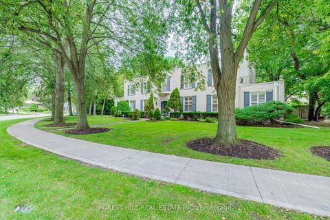 Photo 5 at 31 Fifeshire Road E, Windfields, Toronto