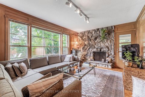 Photo 11 at 31 Fifeshire Road E, Windfields, Toronto