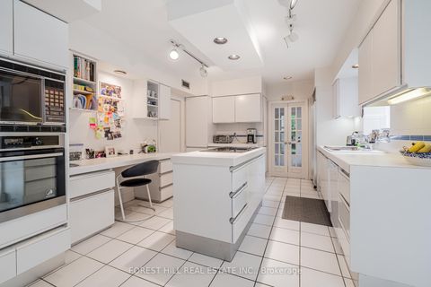 Photo 14 at 31 Fifeshire Road E, Windfields, Toronto