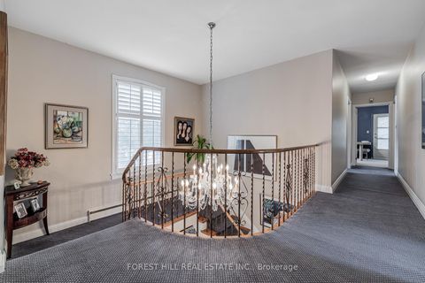 Photo 17 at 31 Fifeshire Road E, Windfields, Toronto