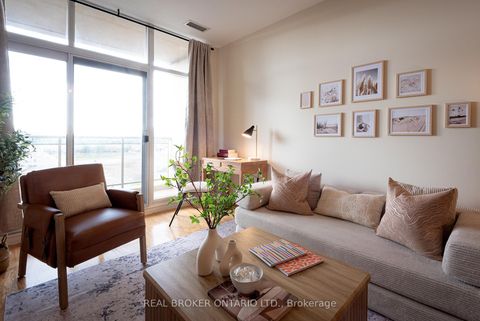 Photo 5 at 404 - 1 Leaside Park Drive, Thorncliffe Park, Toronto