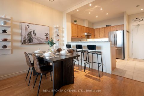 Photo 8 at 404 - 1 Leaside Park Drive, Thorncliffe Park, Toronto