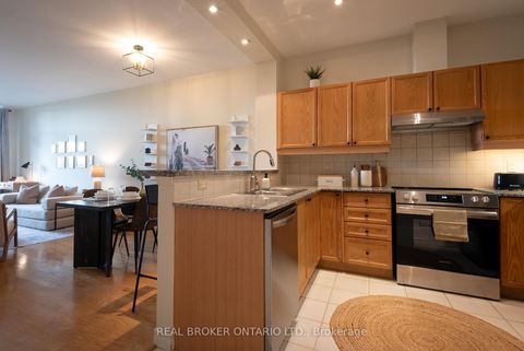 Photo 9 at 404 - 1 Leaside Park Drive, Thorncliffe Park, Toronto