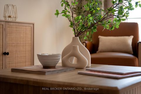 Photo 17 at 404 - 1 Leaside Park Drive, Thorncliffe Park, Toronto