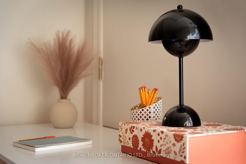 Photo 24 at 404 - 1 Leaside Park Drive, Thorncliffe Park, Toronto