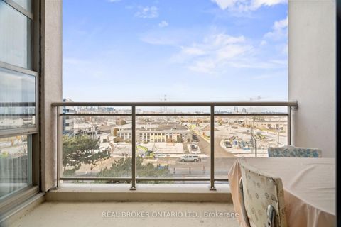 Photo 26 at 404 - 1 Leaside Park Drive, Thorncliffe Park, Toronto