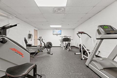 Photo 31 at 404 - 1 Leaside Park Drive, Thorncliffe Park, Toronto