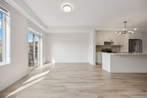 Photo 17 at 133 Rattenbury Road, Patterson, Vaughan