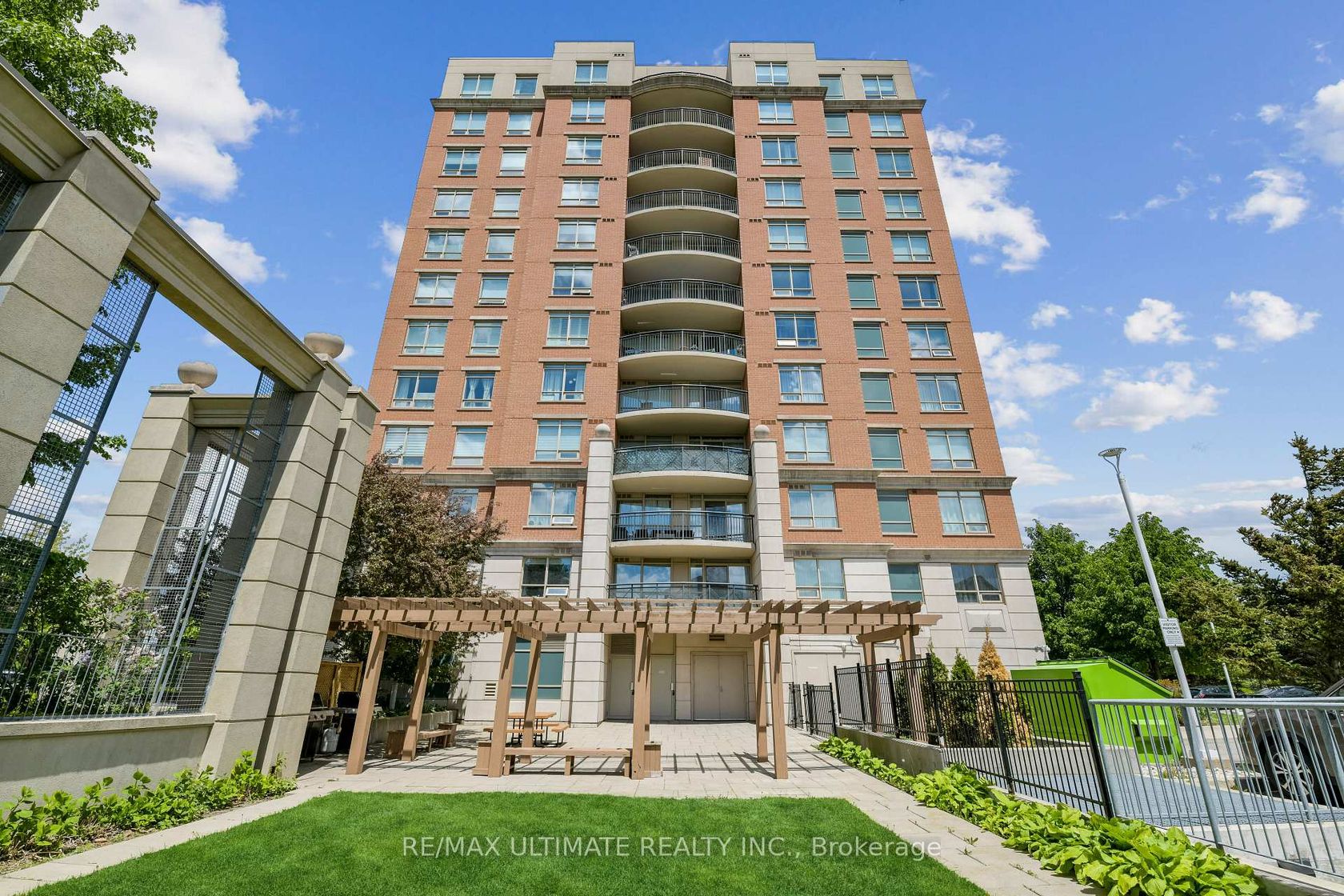 202 - 2325 Central Park Drive, RO River Oaks, Oakville 