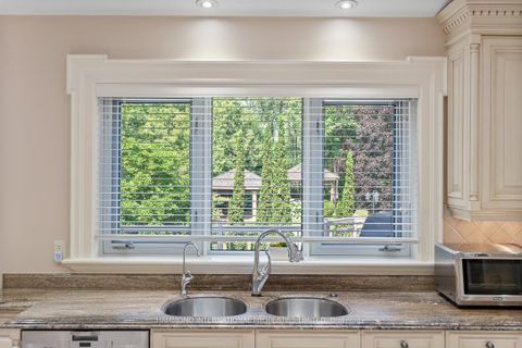 Photo 7 at 19 RIVERSIDE Boulevard, Uplands, Vaughan