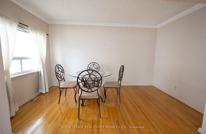 Photo 6 at 1361 Kenmuir Avenue, Mineola, Mississauga