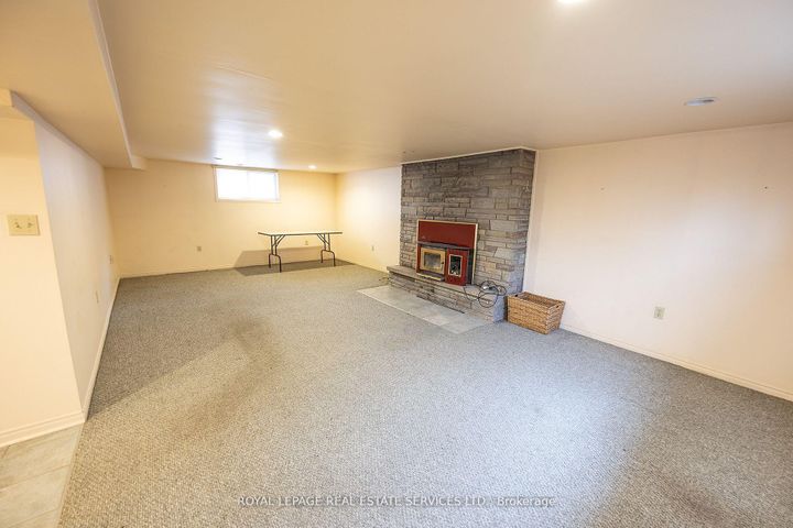 Photo 13 at 1361 Kenmuir Avenue, Mineola, Mississauga