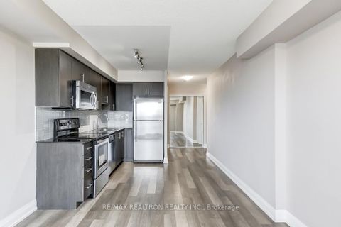 Photo 12 at 615 - 370 Highway 7, Doncrest, Richmond Hill