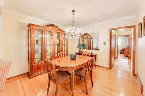 Photo 6 at 19 Hisey Crescent, Black Creek, Toronto