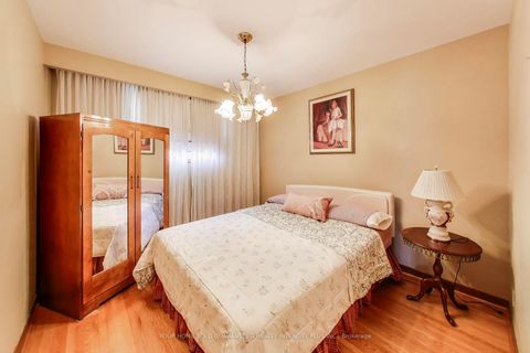 Photo 15 at 19 Hisey Crescent, Black Creek, Toronto