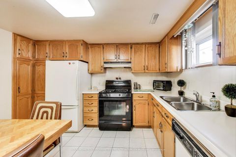 Photo 27 at 19 Hisey Crescent, Black Creek, Toronto