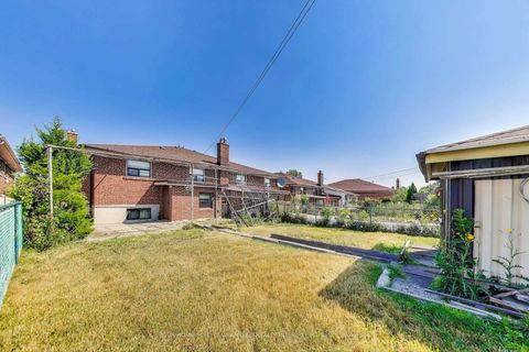 Photo 35 at 19 Hisey Crescent, Black Creek, Toronto