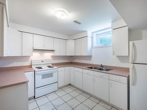 Photo 39 at 155 Silverhill Drive, City Centre West, Toronto