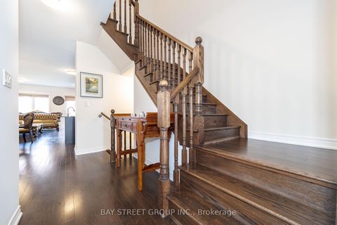 Photo 6 at 65 Bellflower Lane, Oak Ridges Lake Wilcox, Richmond Hill