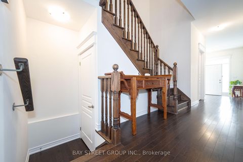 Photo 7 at 65 Bellflower Lane, Oak Ridges Lake Wilcox, Richmond Hill
