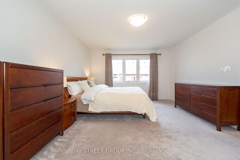 Photo 18 at 65 Bellflower Lane, Oak Ridges Lake Wilcox, Richmond Hill