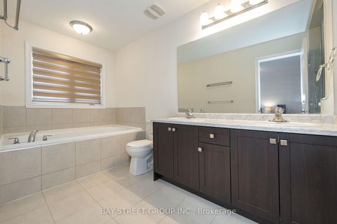 Photo 19 at 65 Bellflower Lane, Oak Ridges Lake Wilcox, Richmond Hill