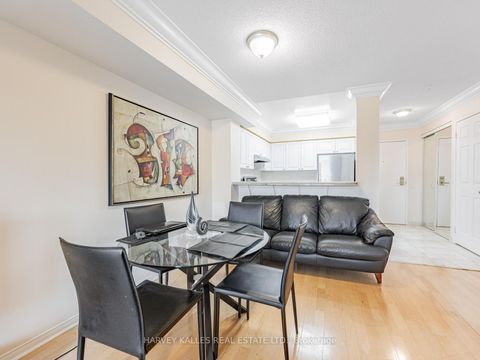 Photo 7 at 204 - 5 Emerald Lane, Yorkhill, Vaughan