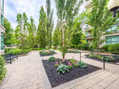 Photo 18 at 204 - 5 Emerald Lane, Yorkhill, Vaughan