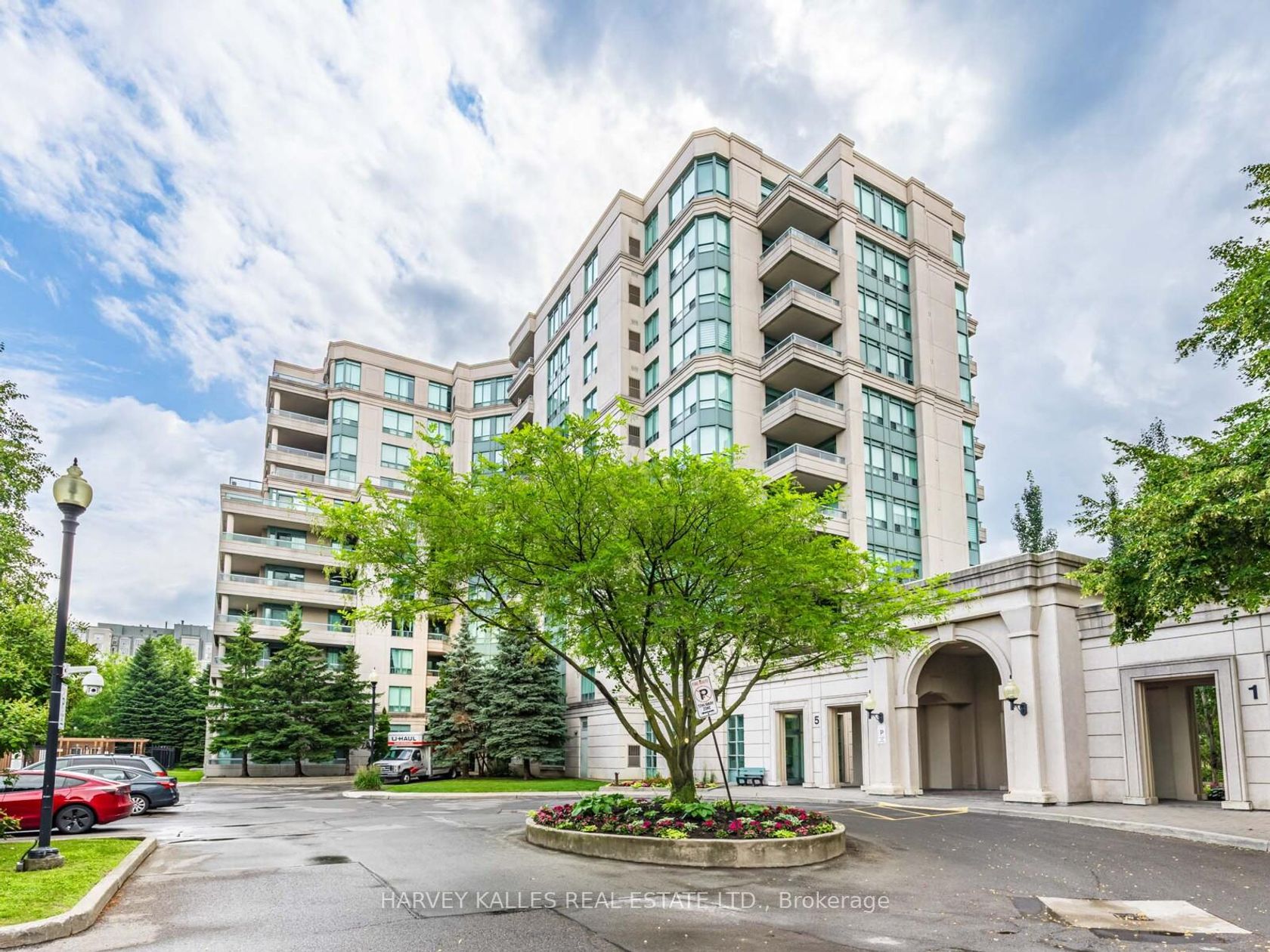 204 - 5 Emerald Lane, Yorkhill, Vaughan 