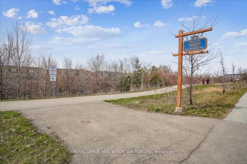Photo 43 at 105 - 3028 Creekshore Common, GO Glenorchy, Oakville