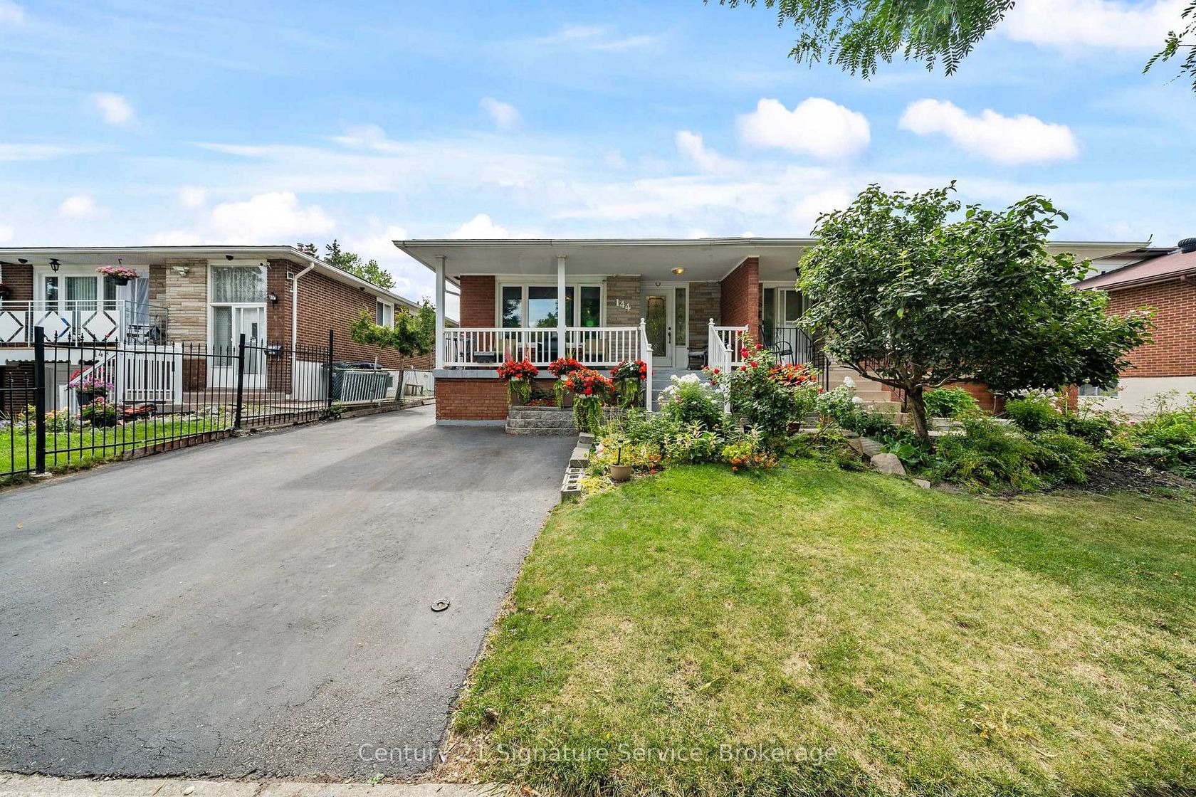 144 Voltarie Crescent, Mississauga Valleys, Mississauga 